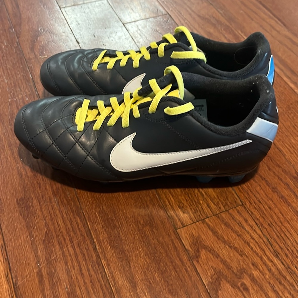 Women’s Soccer Nike Tiempo Cleats